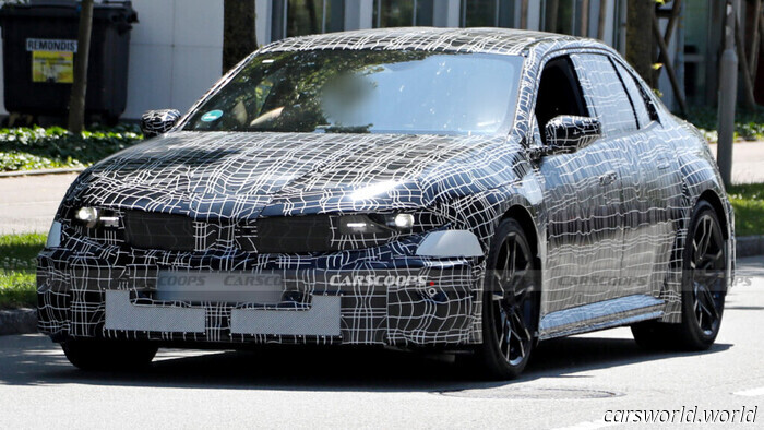 L’unico distintivo che BMW non voleva che vedessimo sulla M3 elettrica | Carscoops